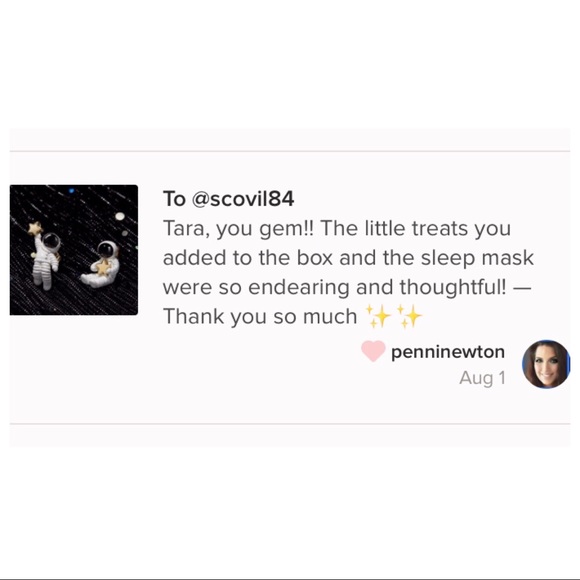 Astronaut Star Earrings - Picture 7 of 8